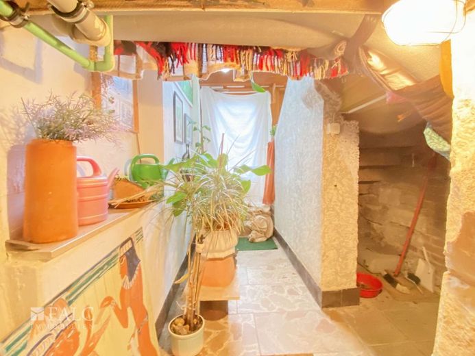 Mietkauf möglich: Mehrgenerationen-Haus in Möckers: 8 Zimmer, 2 Küchen, Nebengelass &amp; viel Platz – Eingangsbereich Keller