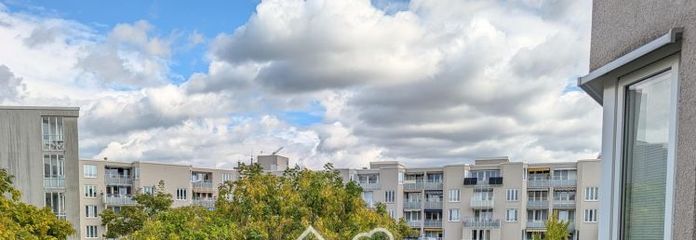 Без комісії від приватного власника: тиха 3-кімнатна квартира з паркомісцем у підземному гаражі в центрі Карлсруе-Схід