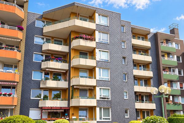 6,5 % Bruttorendite: Vermietete 2-Zimmer-Wohnung mit neuem Bad in Bremerhaven – provisionsfrei