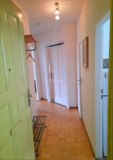 Erstbezug nach Renovierung- 2Zimmer mit Balkon nahe Tempelhofer Feld- provisionsfrei – Flur I