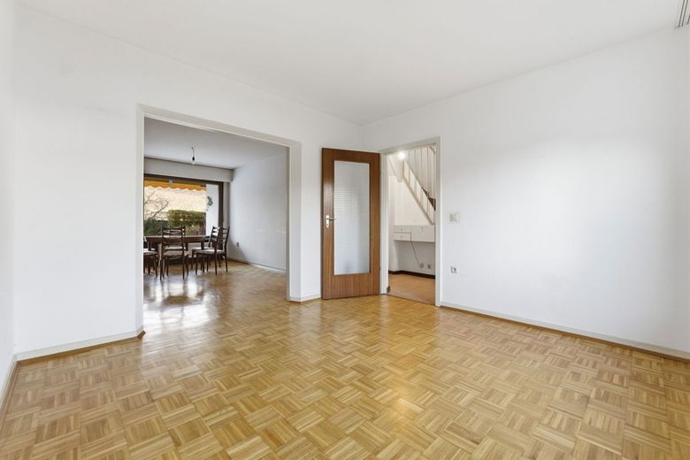 Reihenmittelhaus mit Terrasse, Loggia und Garage in Köln-Seeberg – Ess-/Jugendzimmer