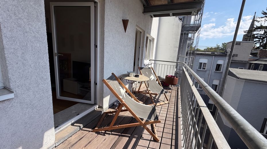 Charmante 3-Zimmer-Wohnung mit großzügigem Balkon im Mauritius Viertel, Köln – Balkon