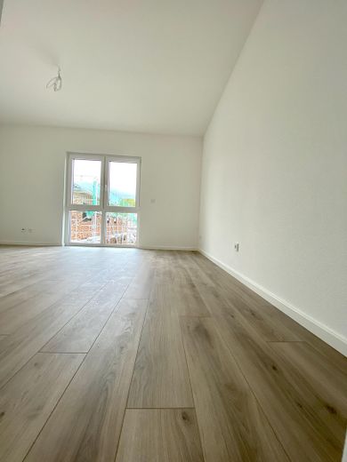 Ambizione urbana. Vivere nel verde. Esclusivo appartamento di 4 locali alle porte di Amburgo – Elternschlafzimmer