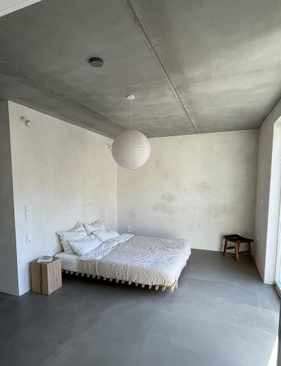 4-Zimmer-Wohnung mit großem Garten, Terrasse & Garage – Schlafzimmer