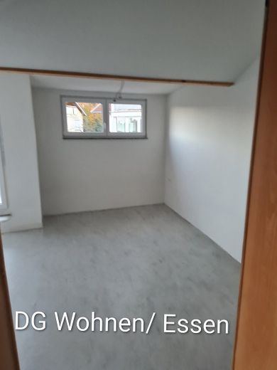 Helle Dachgeschoss Wohnung – Foto 5