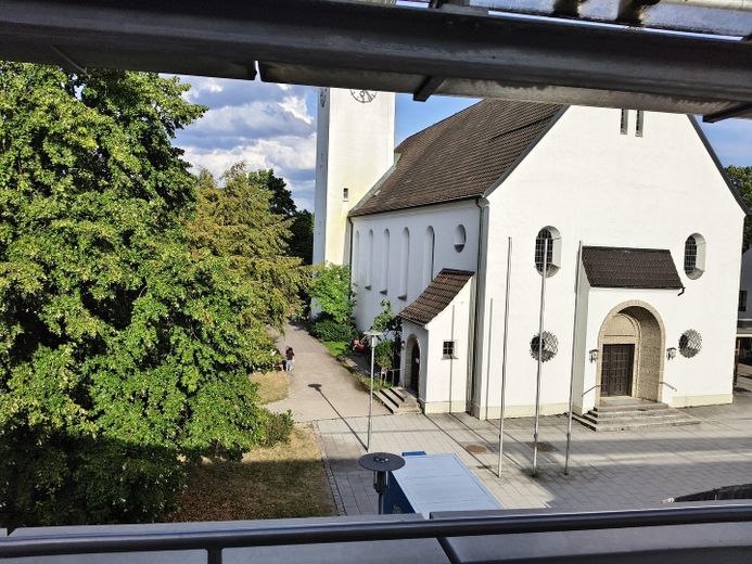 1-room apartment with great west-facing balcony – Umgebung