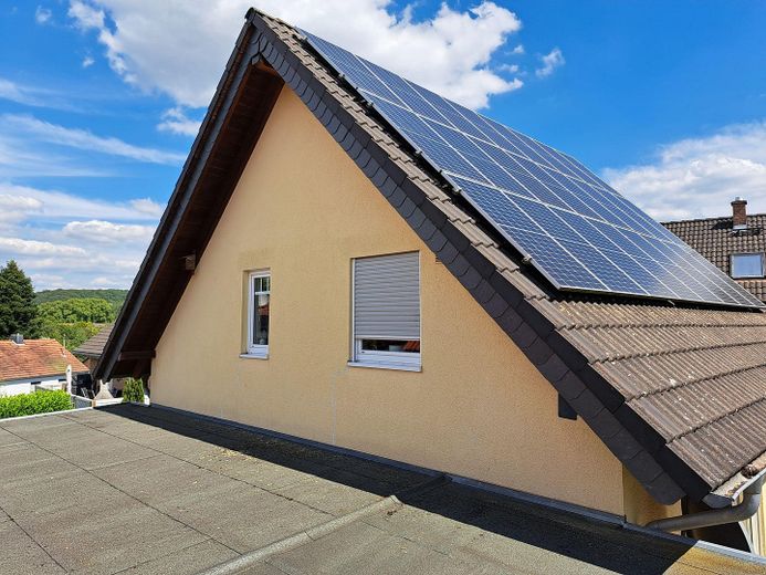 Isı pompalı müstakil ev – Seitenansicht Nordwest