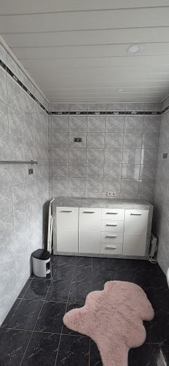Helle grosszügig geschnittene Erdgeschosswohnung – फोटो 8