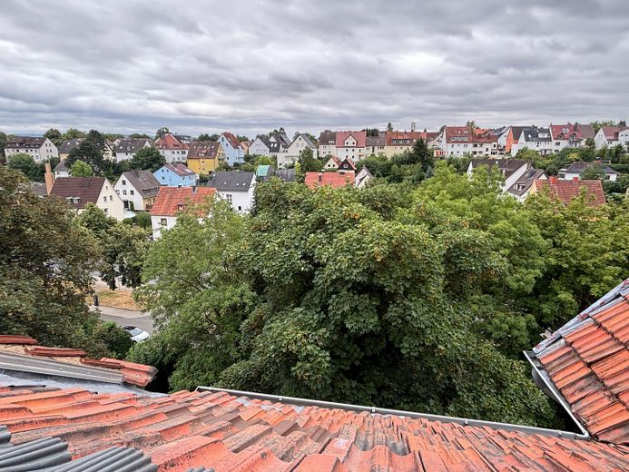 Gemütliche 3-Zimmer-Wohnung (100m²) mit Wohnküche und tollem Ausblick – Ausblick