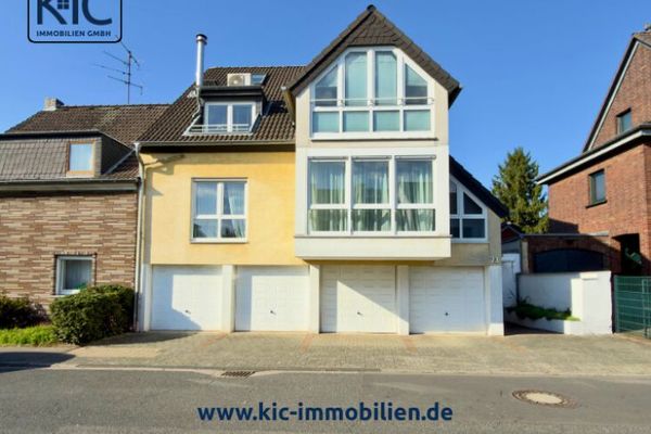 Möblierte Maisonettewohnung 2 Zimmer, Kamin, Klima & Garagein Köln-Porz-Ensen