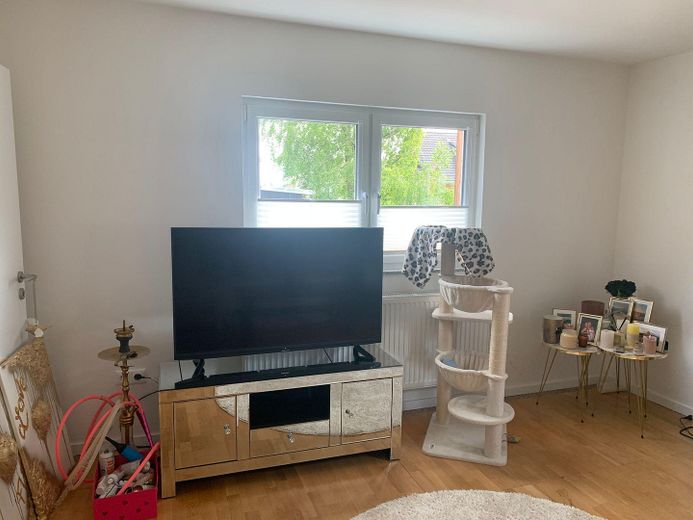 Wohnzimmer vordere Wohnung