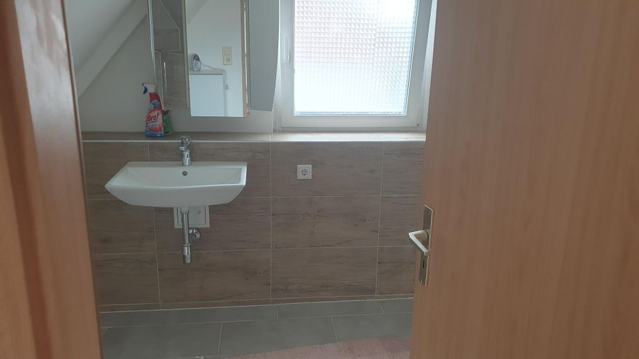 charmante Wohnung in Sarstedt mit Terasse 100 qm – Bad oben