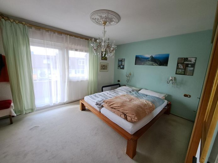Schlafzimmer 1