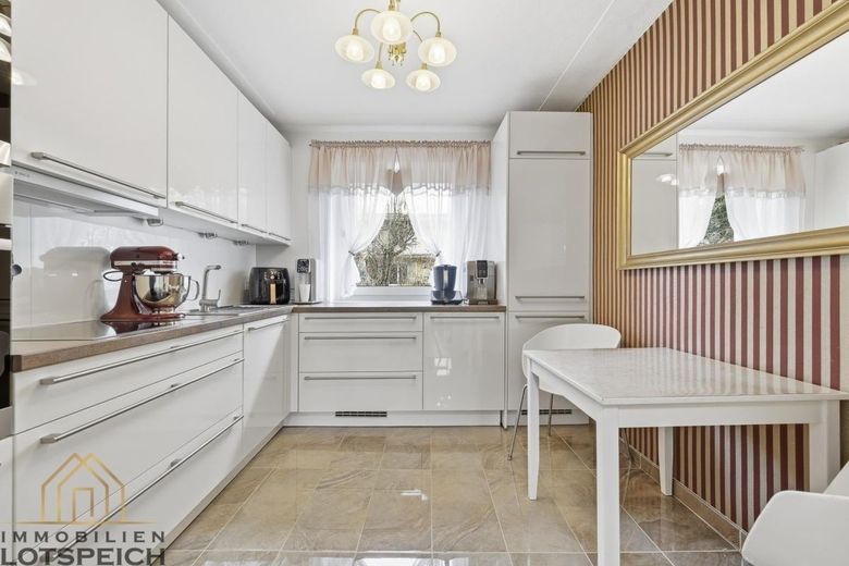 4-Zimmer Eigentumswohnung - Raum für Leben, Familie und Homeoffice – Küche