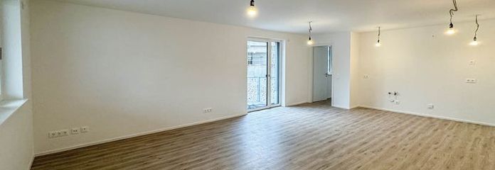 Ideal family apartment | large open-plan kitchen/living room | fitted kitchen | guest WC | smart home & heat pump | elevator