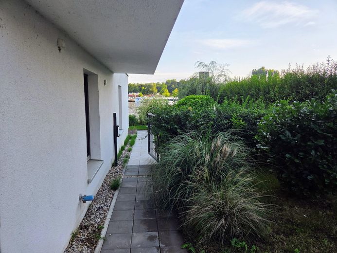 Gartenzugang straßenseitig