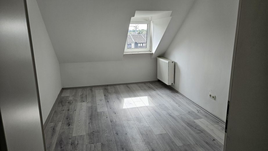 ZENTRUM ALSDORF,SEHR SCHÖNE ca. 63 m2 DACHGESCHOSS WOHNUNG ZU VERMIETEN – Foto 6