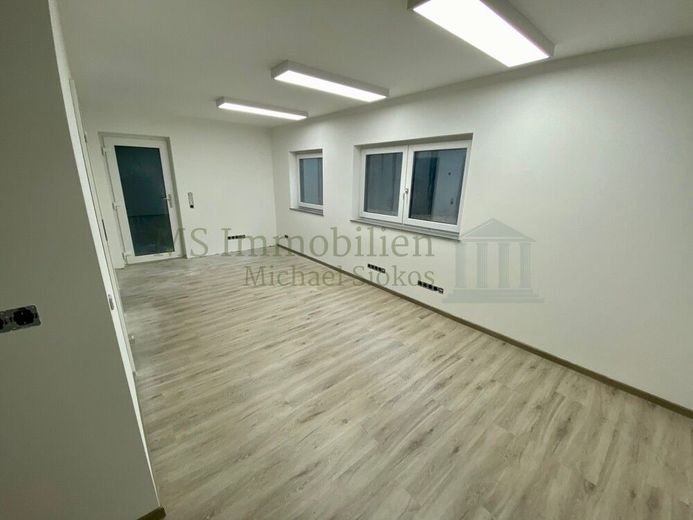 *** Attraktives Mehrfamilienhaus mit möglicher Erweiterung *** – Wohn-:Essbereich 2