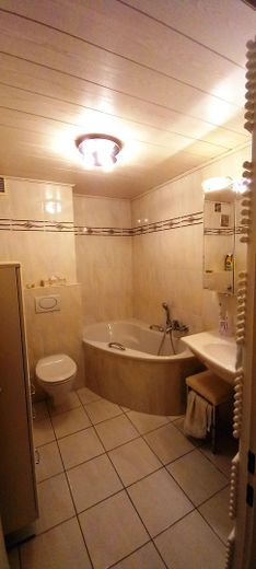 Sonnige Maisonettewohnung – Wannenbad