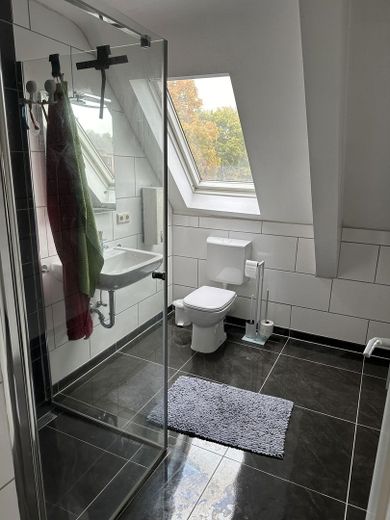 Badezimmer 2. OG