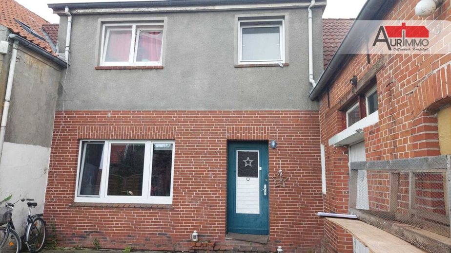 Mehrfamilienhaus, mit 3 WE+ 1 GE + Ausbaureserve, pos. Rendite vom Tag 1! – Eingangsbereich