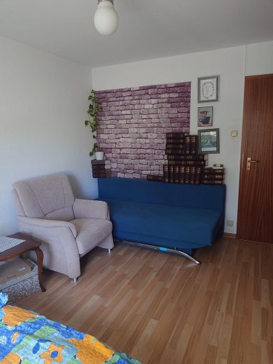 3,5 Zimmer Wohnung, hell, gut geschnitten mit 2 Balkonen und TG – 3.Zimmer