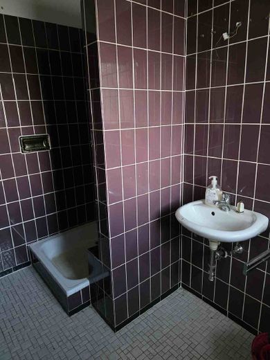 !Provisionsfrei! Sanierungsbedürftiges Einfamilienhaus! – EG Dusche