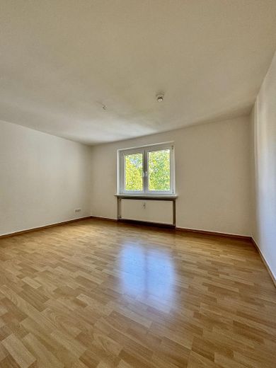 3 habitaciones con balcón y plaza de aparcamiento – Foto 9