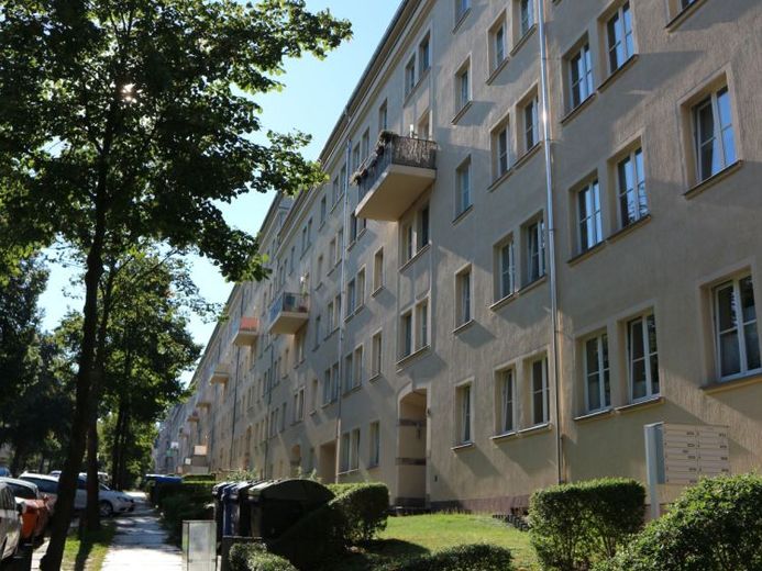 +++ Für Kapitalanleger +++ vermietete 2 Zimmer Wohnung mit Balkon sowie Stellplatz +++ – फोटो 1