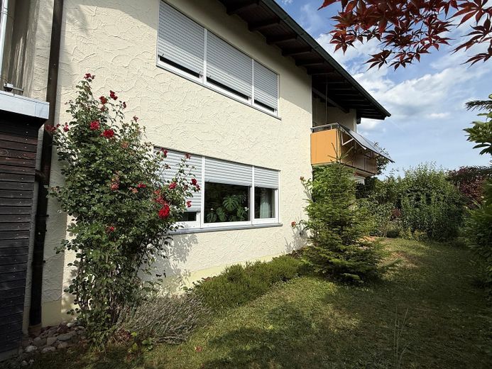 Großzügiges Einfamilienhaus in Top Lage von privat zu verkaufen – Foto 2