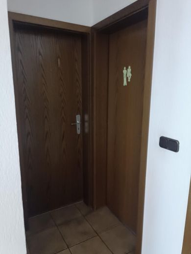 Tür zum WC