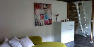 Wohnzimmer (re.)