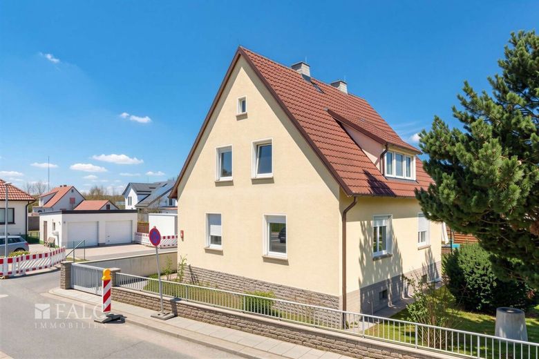 Kernsanierte Immobilie mit stabilem Mietertrag - FALC Immobilien Heilbronn – Hübsche Rückansicht