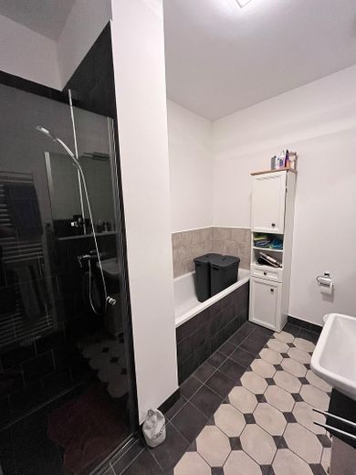 Exklusive 2-Zimmer Wohnung mit Balkon im Sports & Country Club® – Bad