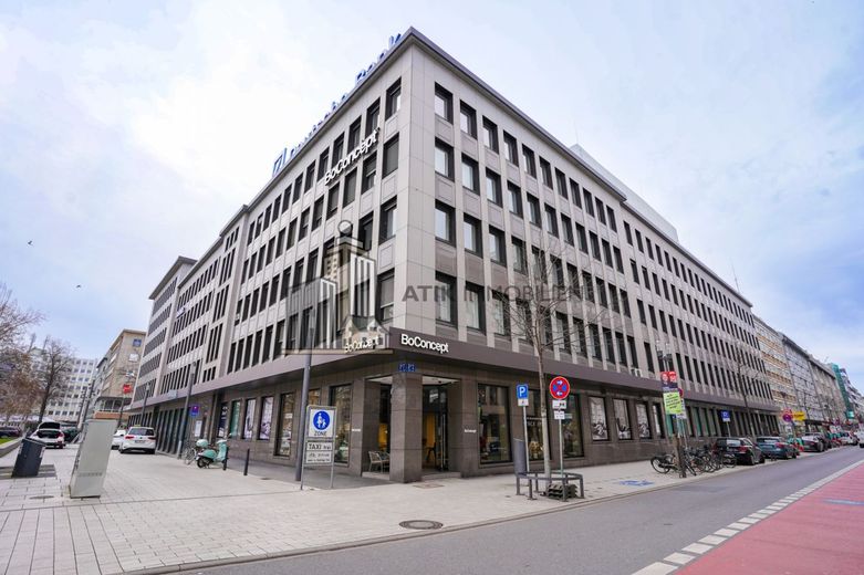 ATIK: Exklusive Bürofläche im obersten Stockwerk mit Wasserturm-Panorama über der Deutschen Bank – Außenansicht