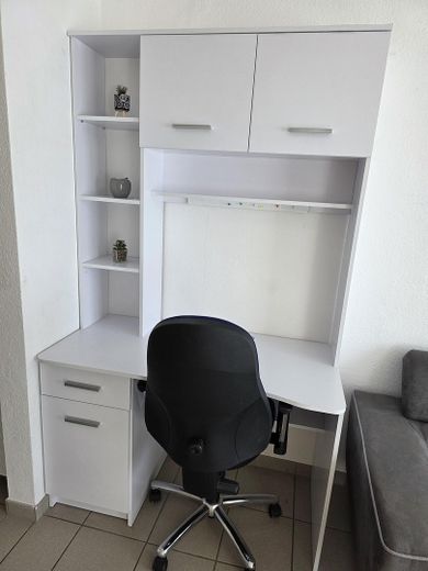 Gemütliche Pendlerwohnung voll möbliert / löffelfertig + Fußbodenheizung (TG-Wohnung) – Schreibtischecke