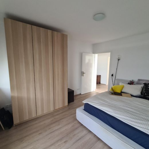 ETW mit 2 Balkonen, Aufzug ganz oben in Köln Weidenpesch zu verkaufen – Schlafzimmer