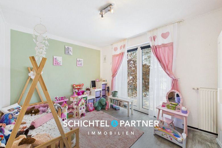 Mittelshuchting | Gepflegte 3-Zimmer-Wohnung mit Carportstellplatz – S&amp;P | Schlafzimmer