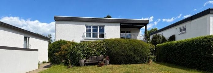 2-FH mit zwei 110 m²-Wohnungen als Mehrgenerationenhaus geeignet – in ruhiger, zentraler Lage