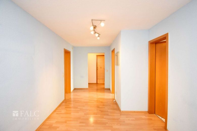 Ankommen. Bleiben. Durchatmen. - 3 Zimmer mit Grünblick – großer Flur
