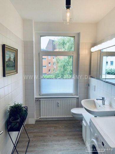 Schöne 2 Zi.Whg., Garten zur Mitnutzung, Nähe Europa-Platz. – 71a6e3b82a90cd5abb92c367abd2caf27e141589.jpg