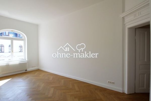 Appartement modernisé de 3 pièces avec cuisine équipée de luxe à louer