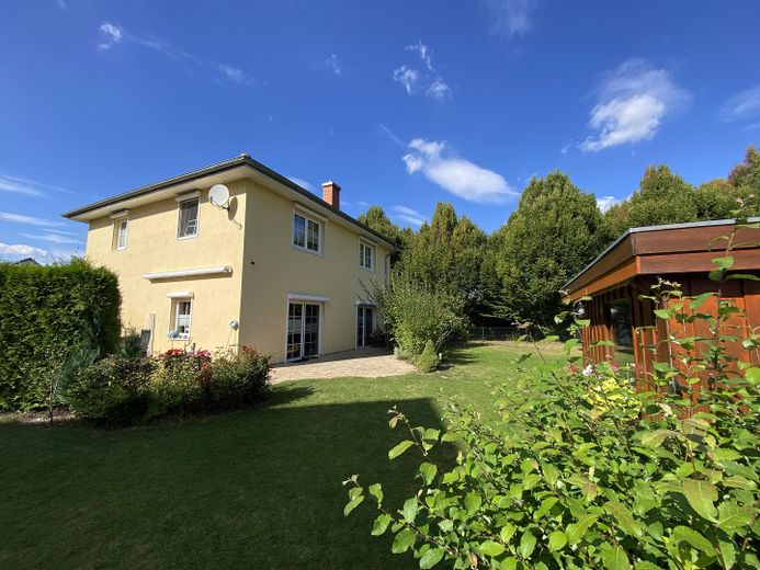 Stadtvilla in Wismar (Nähe Tierpark) zu verkaufen – Rückseite Hof mit Schuppen