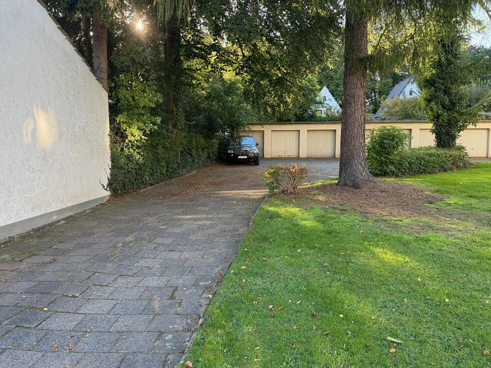 3 Zimmer Whg mit Balkon + Garage in St. Magnus 165.000€ !!Provisionsfrei!! – Auffahrt Garage