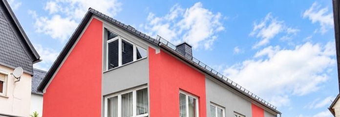 Da edificio commerciale ad abitazione? Interessante immobile con progetto per 2 appartamenti. Investimento!