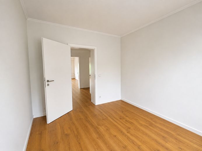 Appartamento ristrutturato di 3,5 locali con balcone a Oberhausen, garage su richiesta – Kinderzimmer - Beispiel