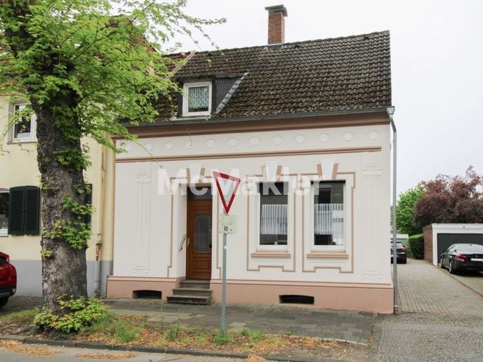 Gepflegtes 5-Zi.-Zuhause mit Garten inkl. Schuppen in Duisburg-Alt-Homberg – Foto 1
