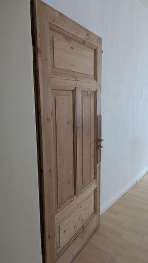 Alte Kassettentüren