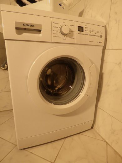 Top 3-room apartment near the castle – Waschmaschine