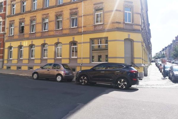 Коммерческое помещение с разнообразными вариантами использования в Хемнице, Зонненберг